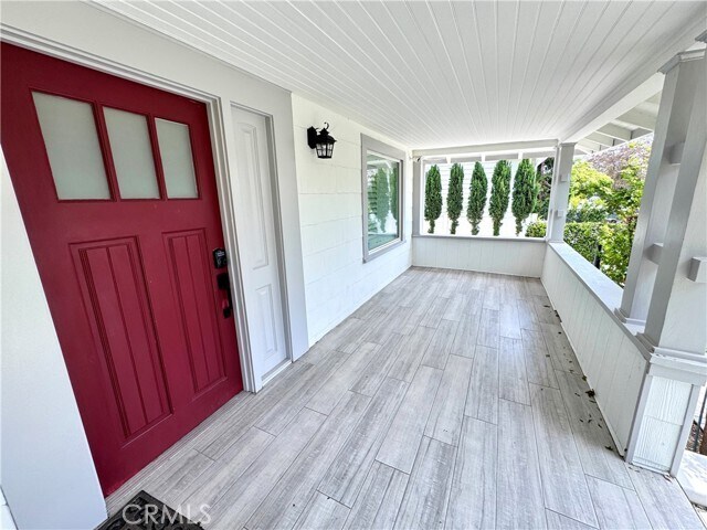 Building Photo - 2716 S La Salle Ave