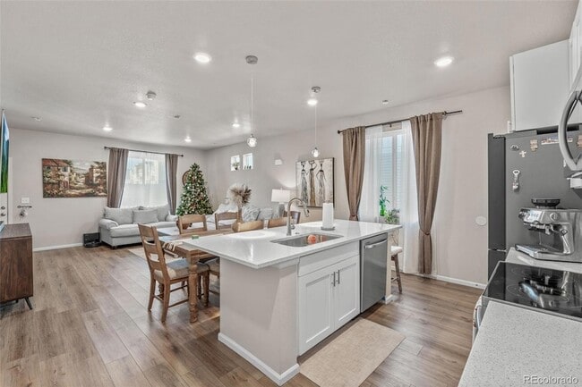 Building Photo - 5784 Dakan Lp