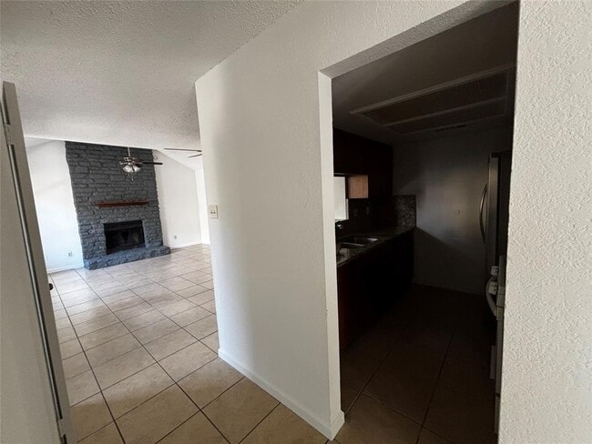 Building Photo - 12413 Deer Falls Dr