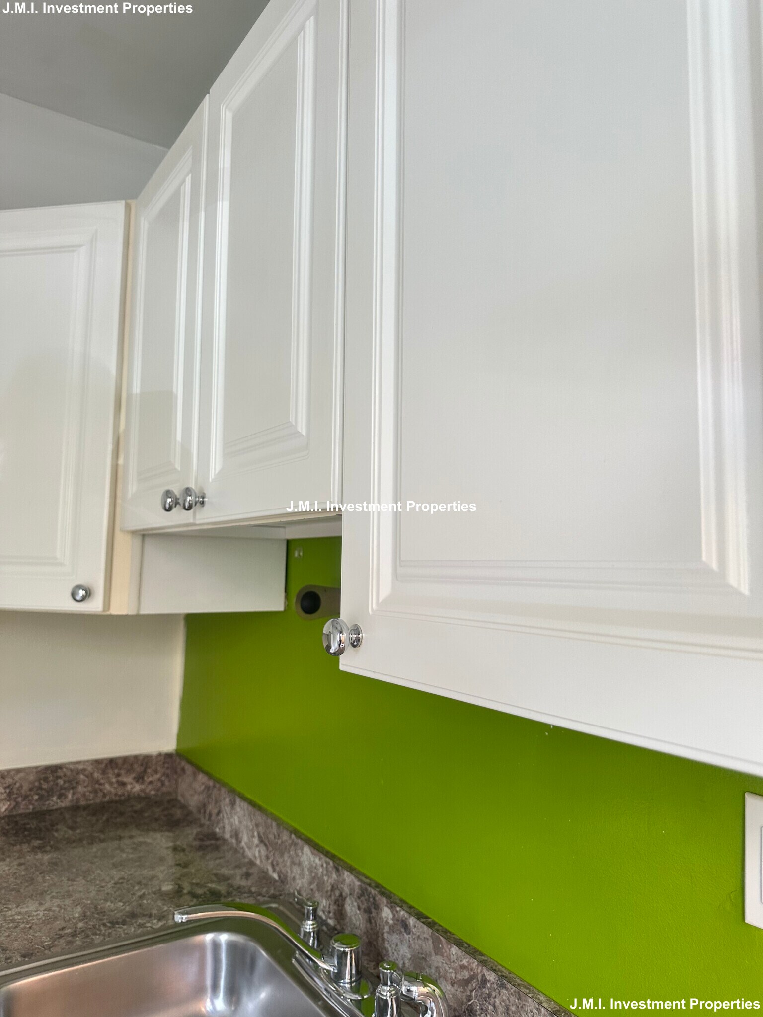 Building Photo - 90 Brainerd Rd