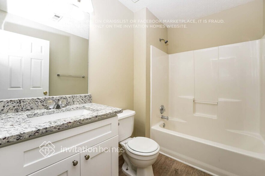 Building Photo - 455 Crested View Dr