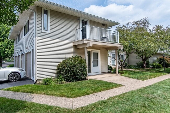 Building Photo - 808 Eastbrooke Ln