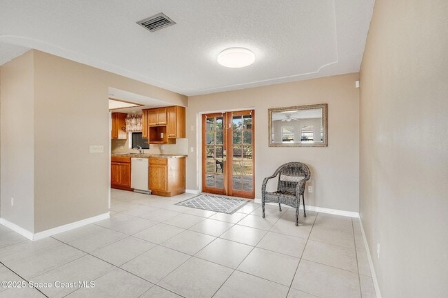 Building Photo - 115 Angelo Rd SE