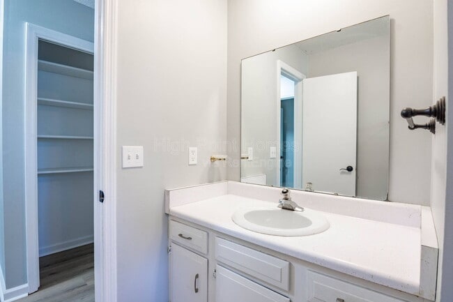 Building Photo - 382 Smitherman Rd