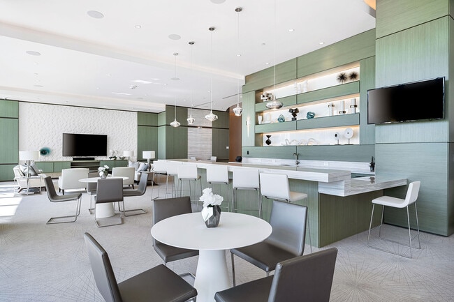 Building Photo - 1155 N Gulfstream Ave