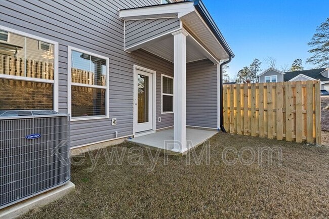 Building Photo - 1301 Newbern Dr