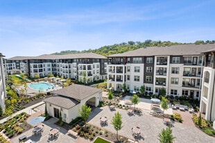 Building Photo - Velo Riverside