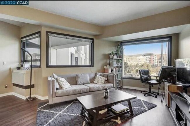 Building Photo - Unfurnished Move-In ready 1 Bedroom/ 1 Bat...