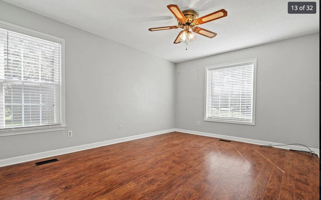 Downstairs bedroom - 1515 Tanglewood Cir