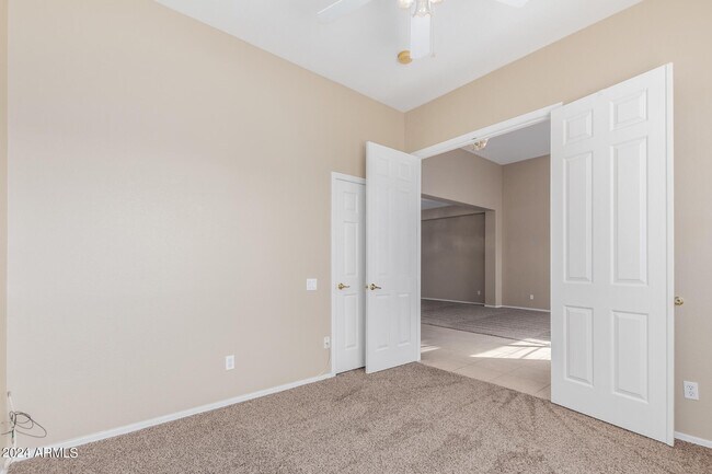 Building Photo - 6530 W Chester Rd