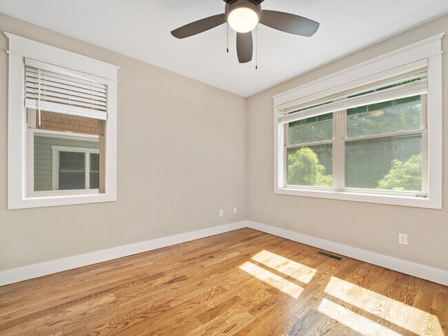 Building Photo - 70 Deaver St