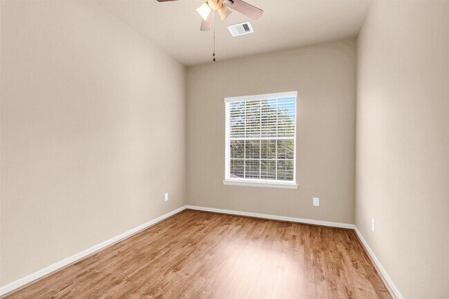 Building Photo - 26152 Avenue E