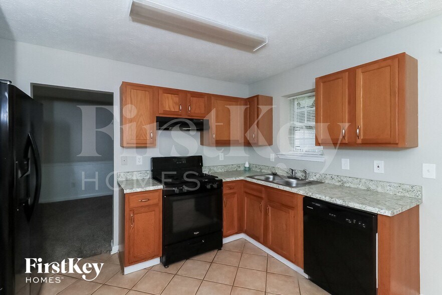 Building Photo - 1118 Summerstone Ln