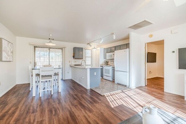 Building Photo - Turnkey Charm in Green Valley – Furnished Townhome with Gated Serenity!