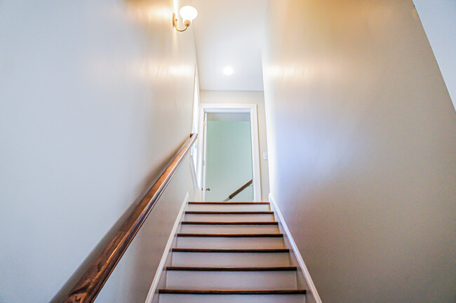 Building Photo - MLK @ Fairview