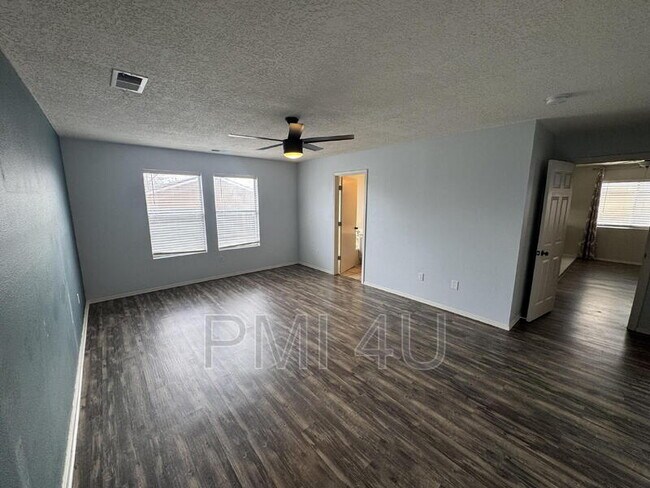 Building Photo - 10620 Rio Del Sole Ct NW