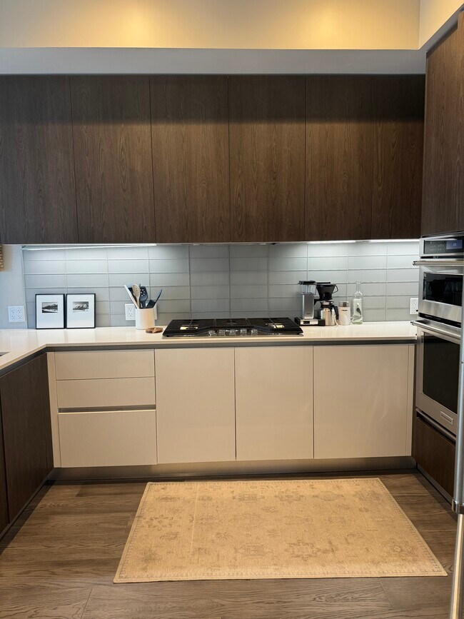 Building Photo - 4200 W 17th Ave