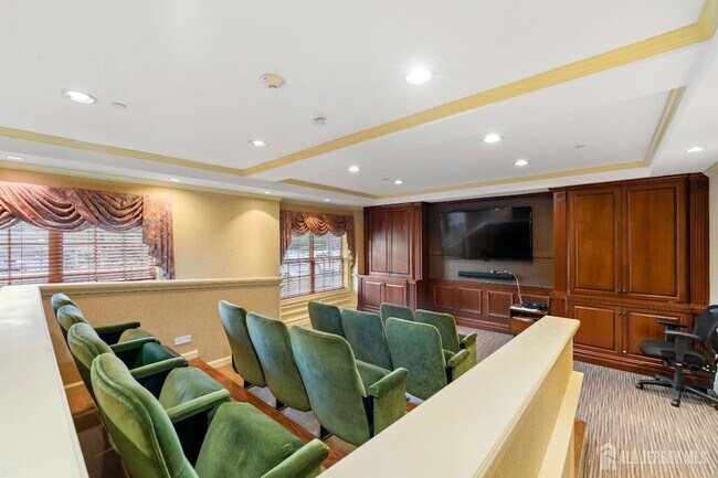 Building Photo - 540 Cranbury Rd