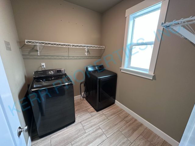 Building Photo - Spacious 4-Bedroom Retreat with 2.5 Baths ...