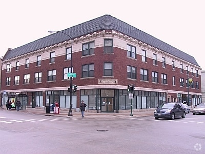 4944 - 4946 N Sheridan Rd - Harold Washington Apartments