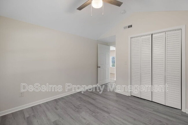 Building Photo - 4204 Brush Hill Rd