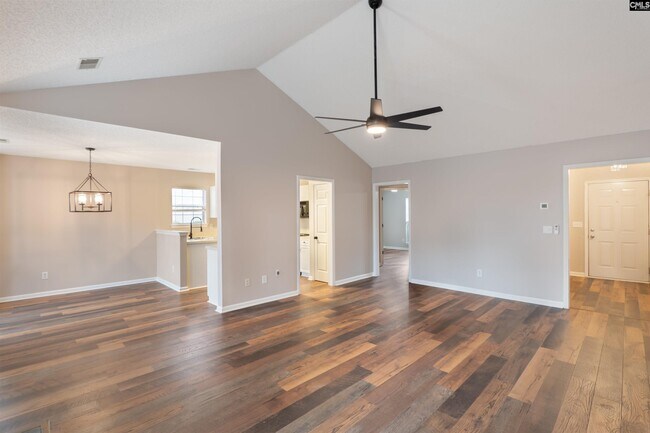 Building Photo - 313 Rolling Knoll Dr