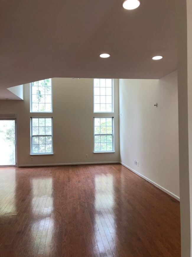 Building Photo - 4875 Atlas Cedar Way