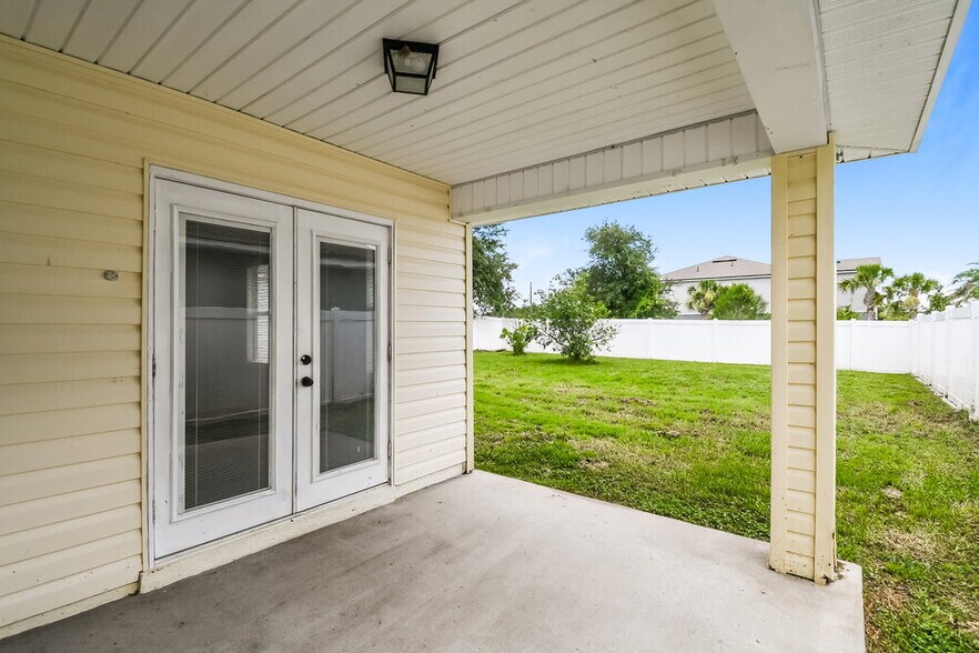 Building Photo - 607 Sunny Stroll Dr