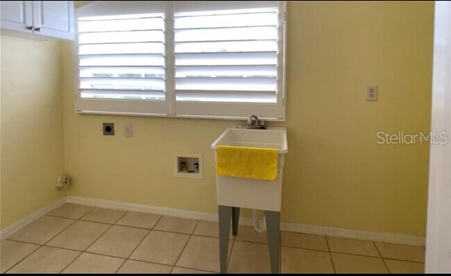 Building Photo - 18020 Maui Isle Dr