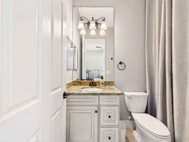 Building Photo - SEASONAL RENTAL – Available December throu...