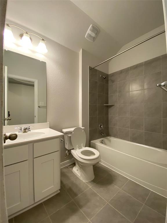 Building Photo - 655 Windbrook Dr
