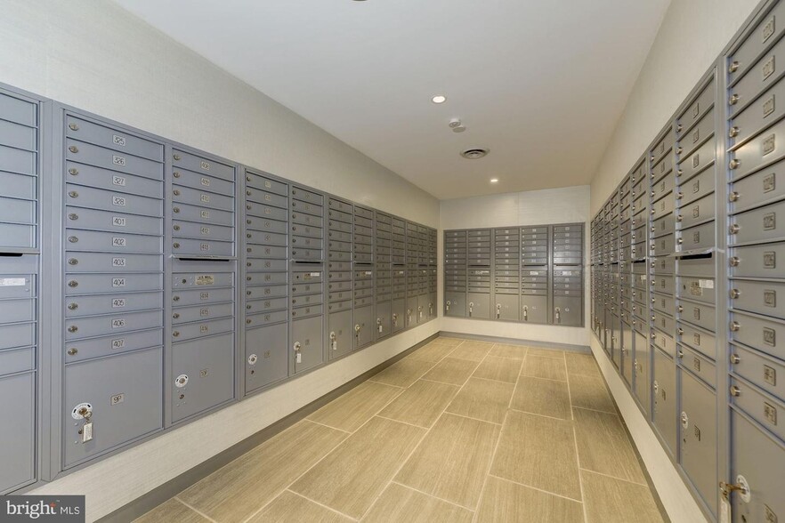 Mailroom - 4141 N Henderson Rd