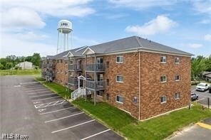 Building Photo - 624-664-664 Highland Dr