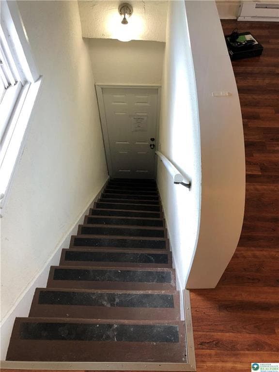 Building Photo - 328 Polk St