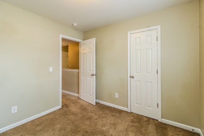 Building Photo - 1434 Hammermill Ln