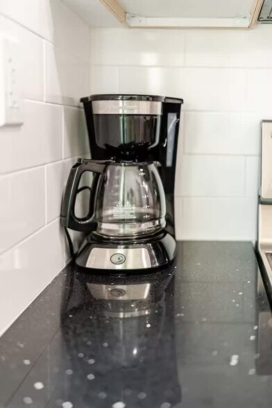 Building Photo - 1384 Ridge Ave