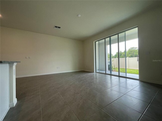 Building Photo - 11127 Crescent Deer Dr