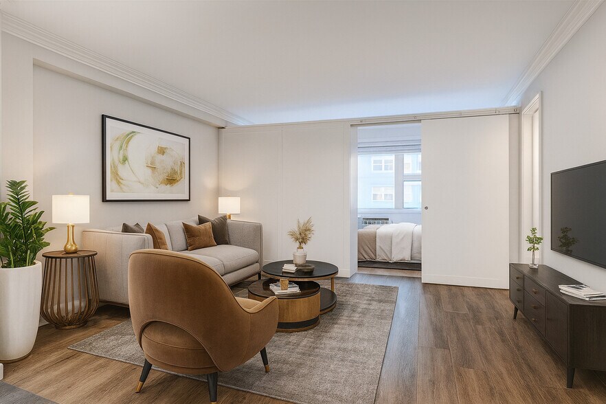 Building Photo - The Ambassador East