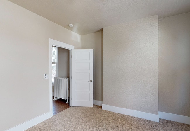 Building Photo - Boutique Apartments