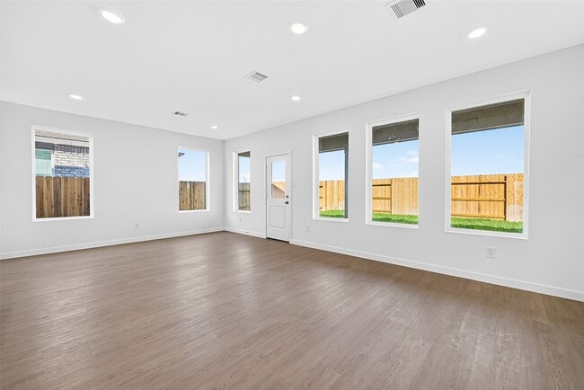 Building Photo - 16214 Texas Flatland Wy