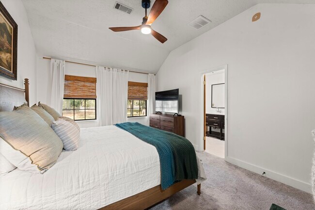 Building Photo - 8623 Miller Rd