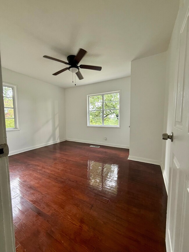 Building Photo - 2609 20th Place Ensley