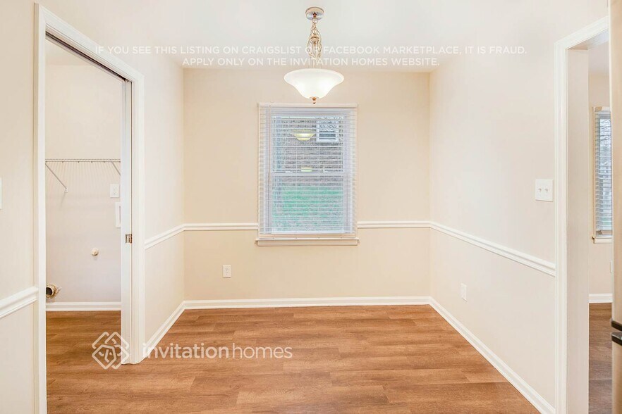 Building Photo - 9924 Starwood Dr