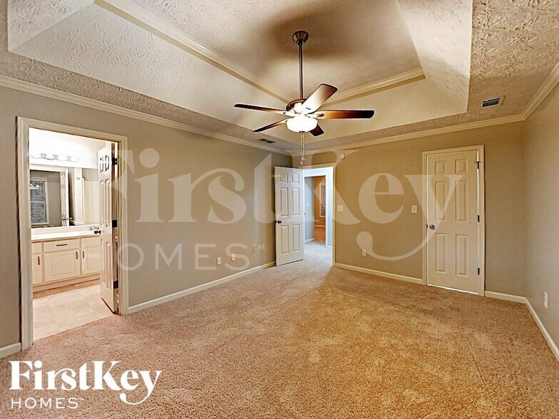 Building Photo - 35 Pebble Brooke Pass