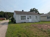 Building Photo - 2411 Delaware St