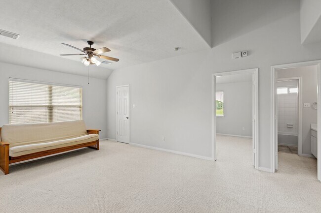 Building Photo - 4030 Chestnut Bend
