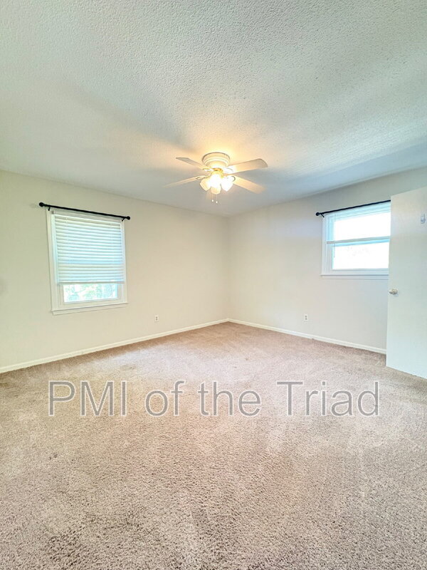 Building Photo - 1349 Amylee Trail