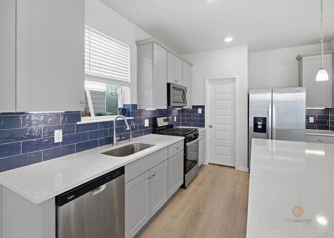 Building Photo - Modern 2023-Built Home | Community Pool, EV Charging & Appliances Included!
