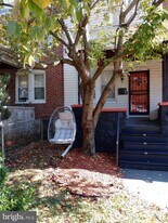 Building Photo - 3625 Oakmont Ave