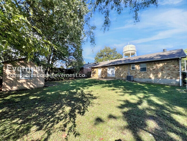 Building Photo - 8405 Greenbrook Pkwy